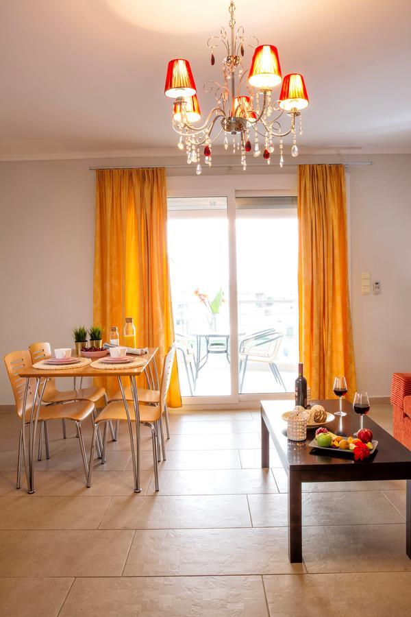 Golden Suites Ofrinion Bagian luar foto
